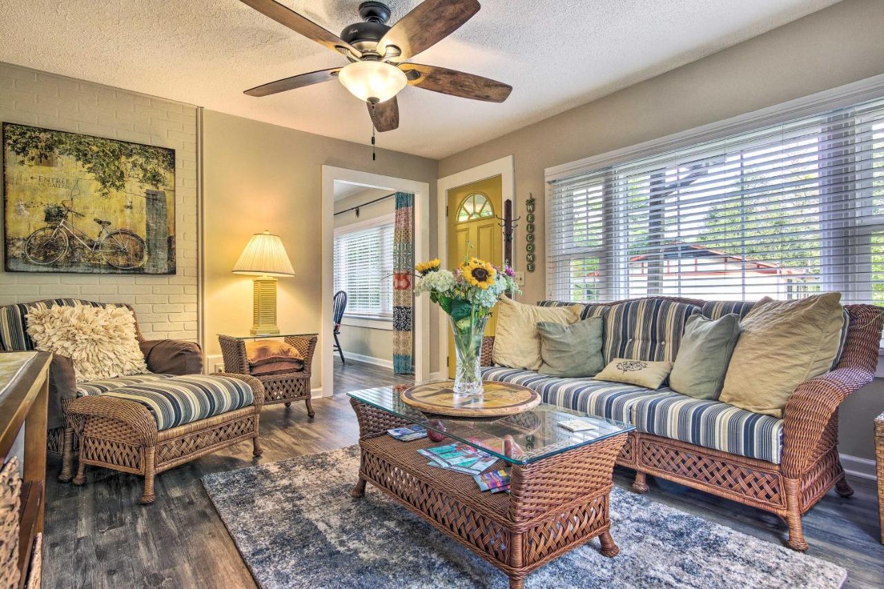 Shaw Creek Cottage With Fire Pit And Forest Views Hendersonville Εξωτερικό φωτογραφία