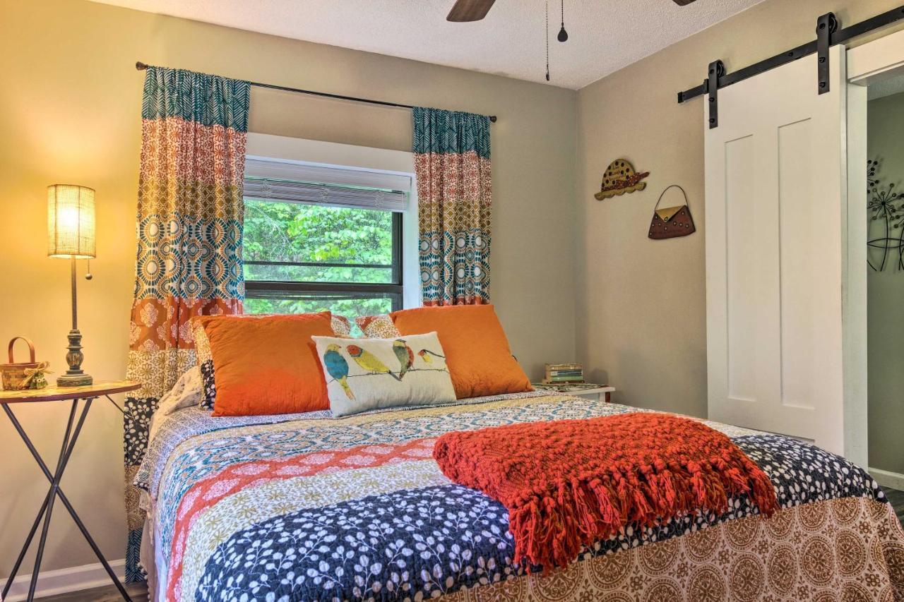 Shaw Creek Cottage With Fire Pit And Forest Views Hendersonville Εξωτερικό φωτογραφία