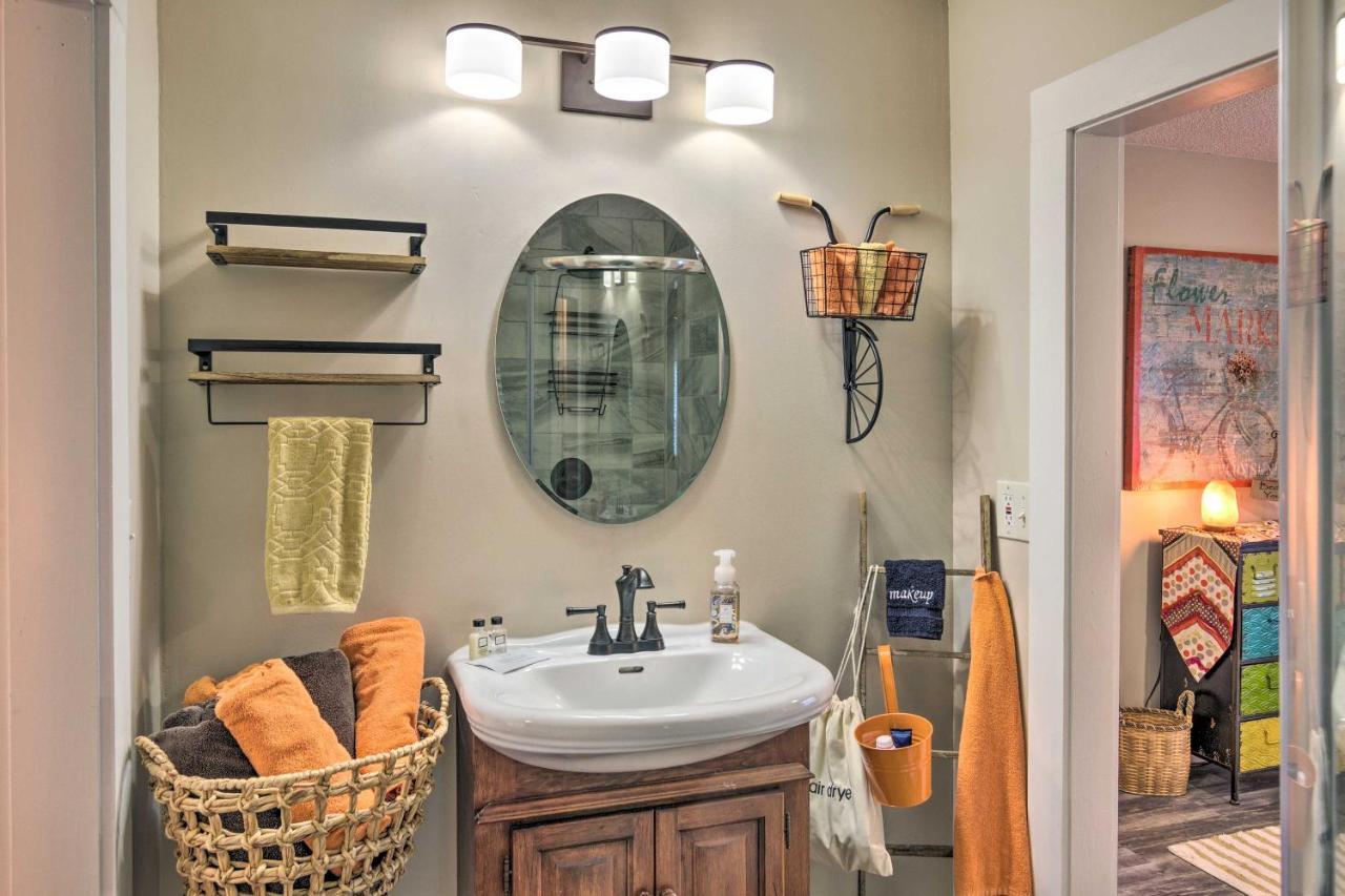 Shaw Creek Cottage With Fire Pit And Forest Views Hendersonville Εξωτερικό φωτογραφία