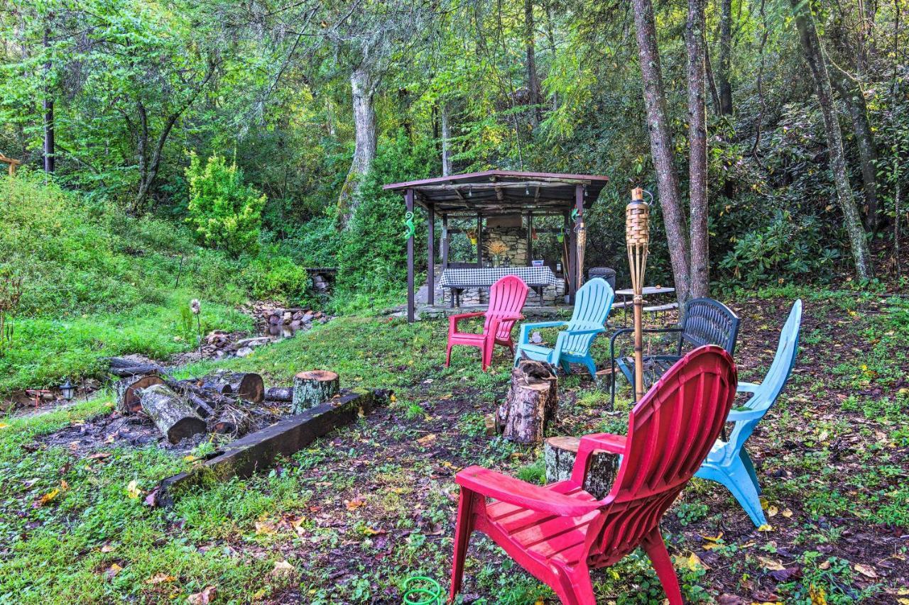 Shaw Creek Cottage With Fire Pit And Forest Views Hendersonville Εξωτερικό φωτογραφία